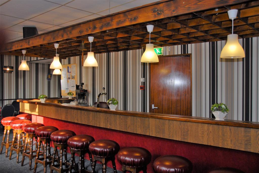 ホテルHulsebos Zuidbroek エクステリア 写真